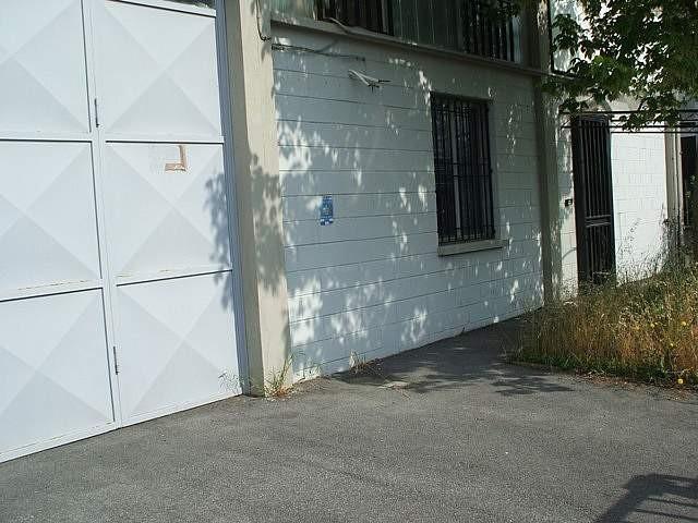 Immagine 12 di Capannone industriale in vendita  a Pontedera
