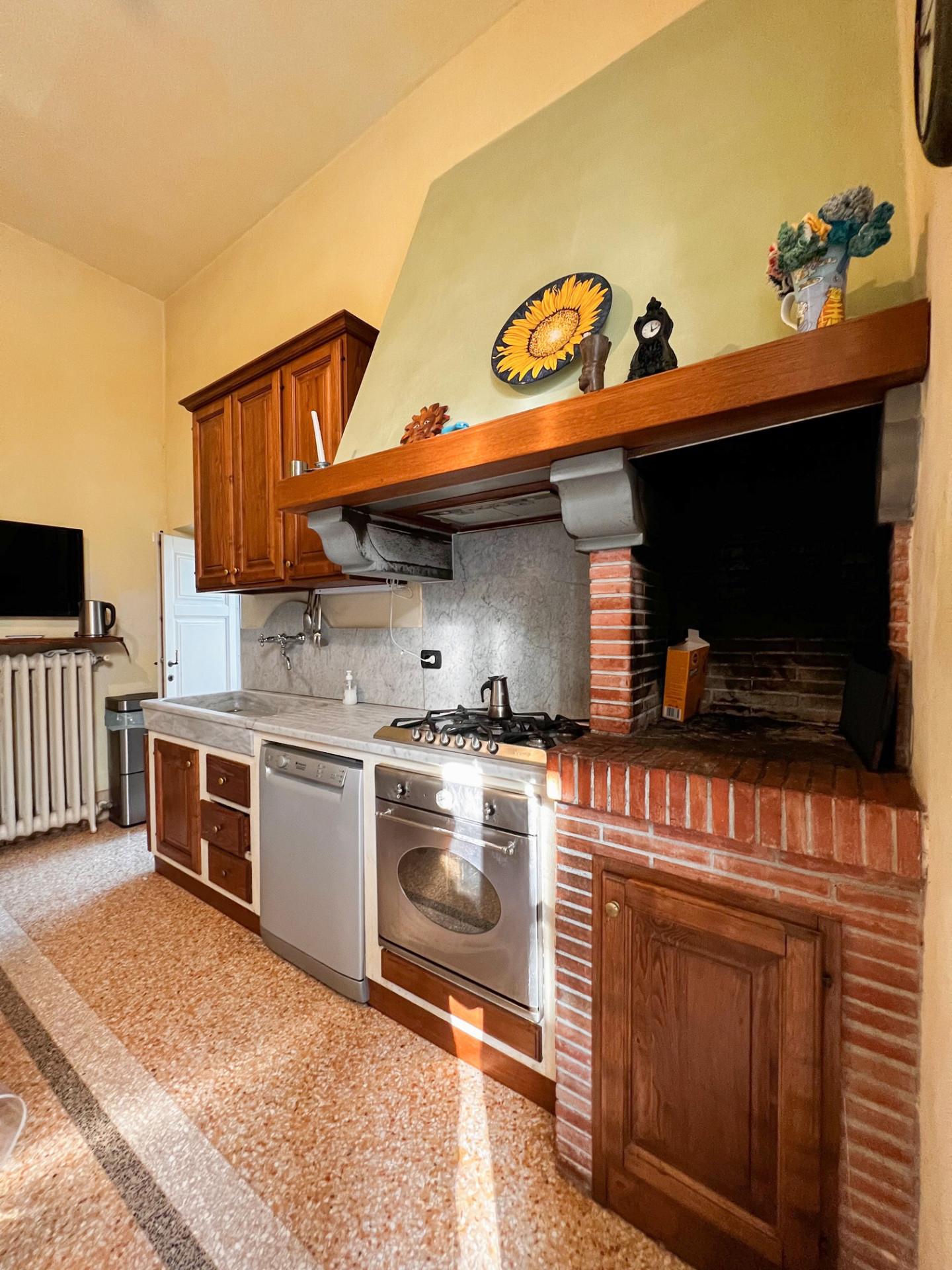 Immagine 22 di Villa in vendita  a San Giuliano Terme