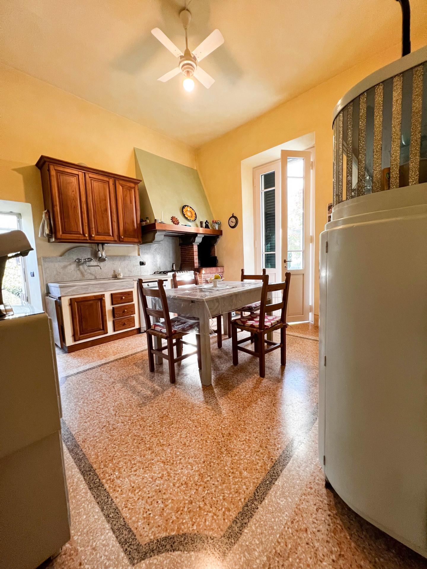 Immagine 20 di Villa in vendita  a San Giuliano Terme