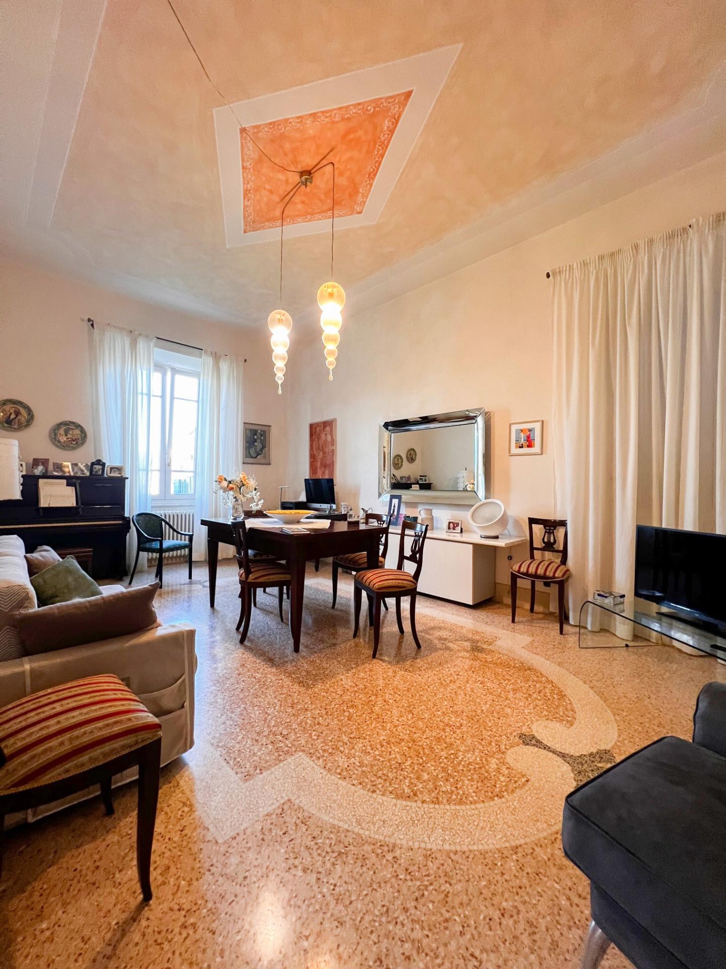 Immagine 23 di Villa in vendita  a San Giuliano Terme