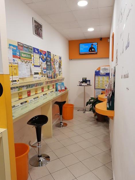 Immagine 4 di Attività commerciale in vendita  a Capannori