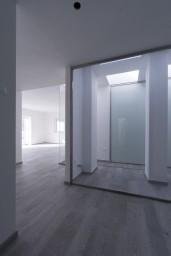 Immagine 37 di Mansarda in vendita  a Massa