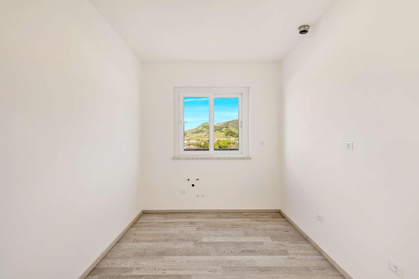 Immagine 15 di Mansarda in vendita  a Massa