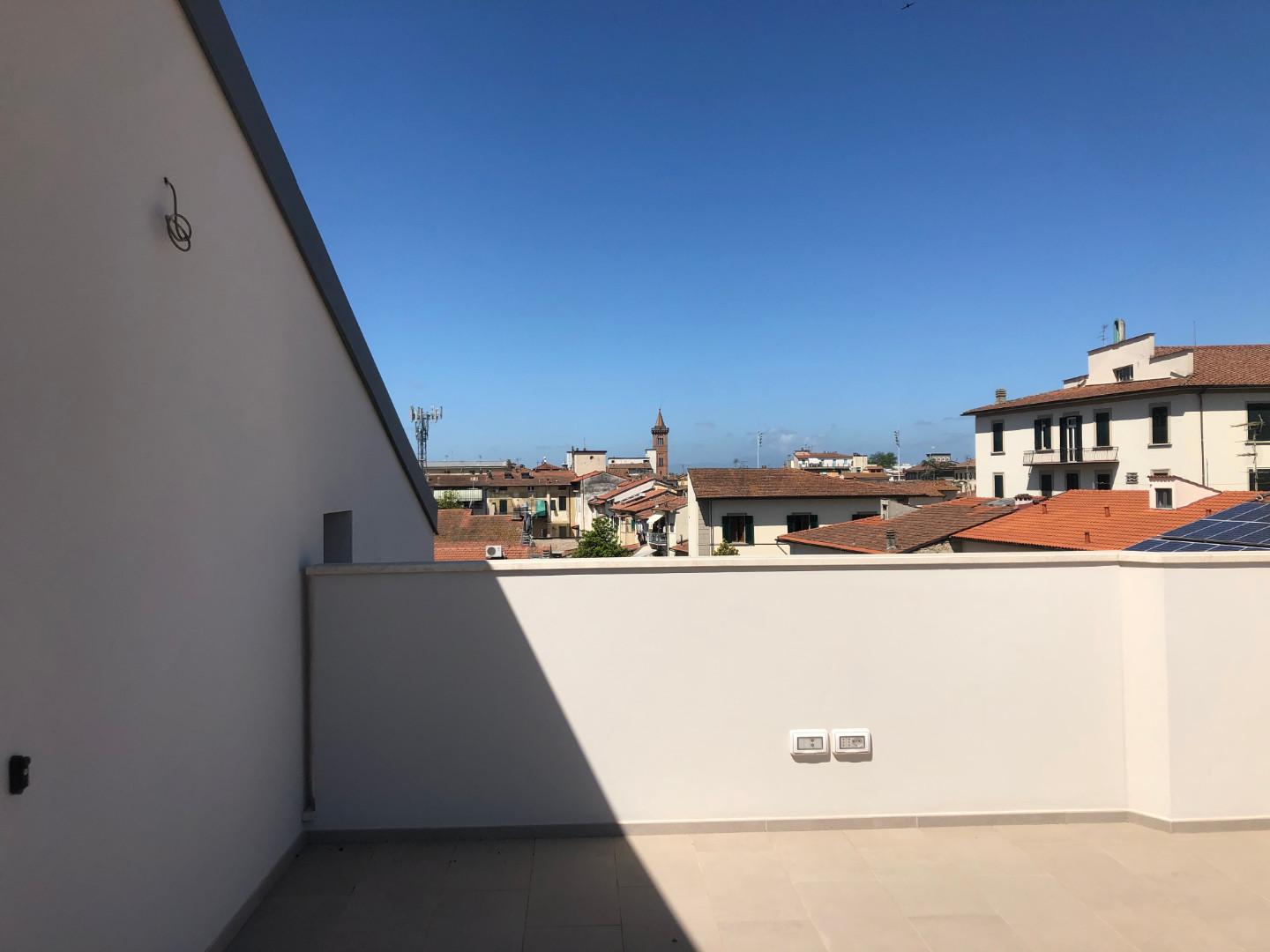 Immagine 16 di Mansarda in vendita  a Empoli