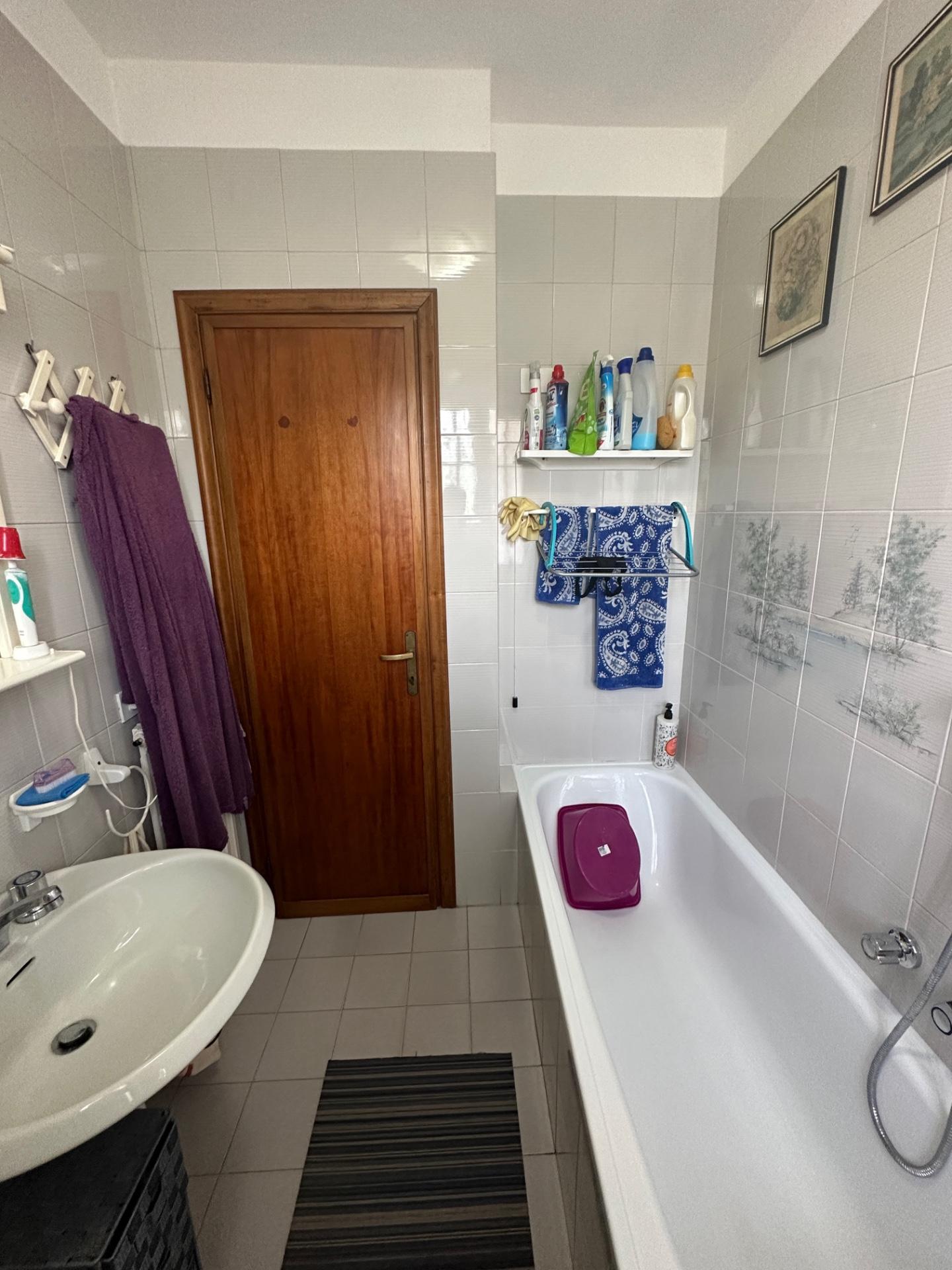 Immagine 40 di Casa indipendente in affitto  a Forte Dei Marmi