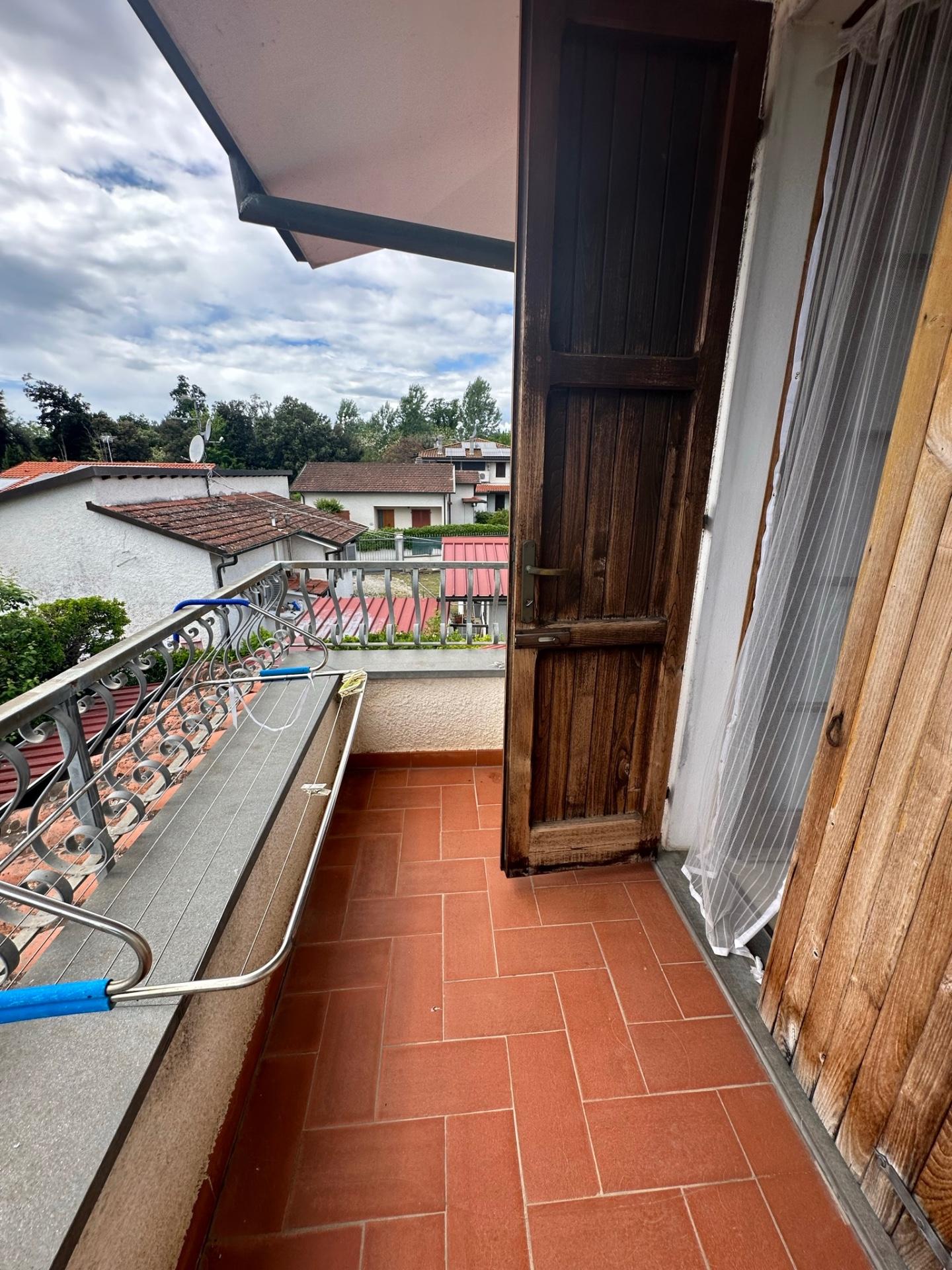 Immagine 42 di Casa indipendente in affitto  a Forte Dei Marmi