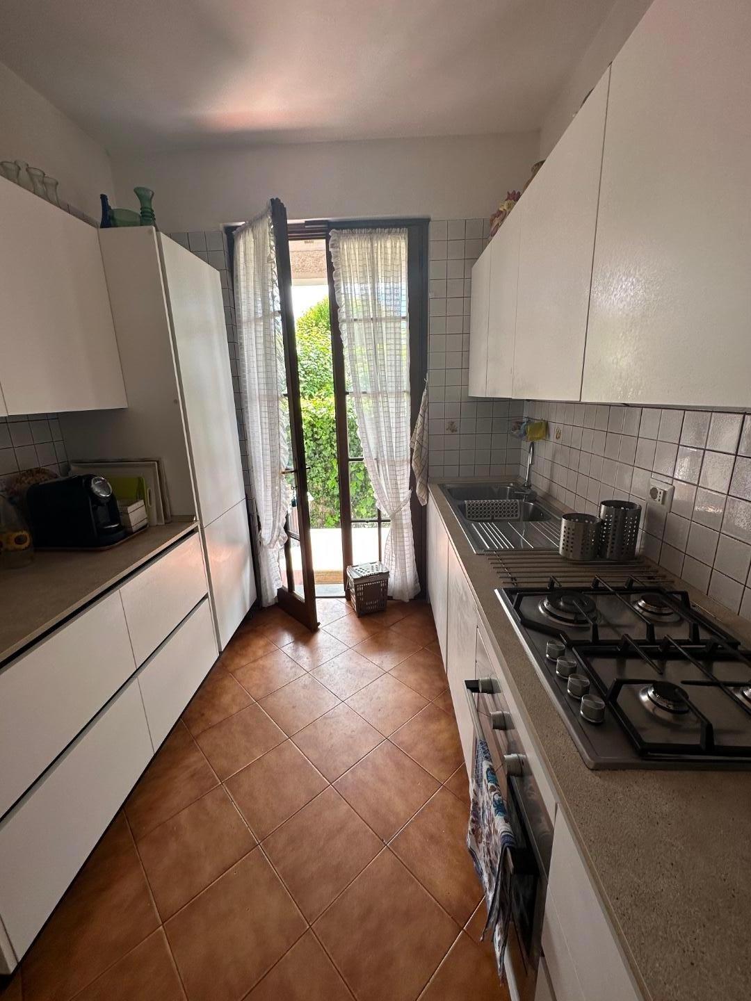 Immagine 17 di Casa indipendente in affitto  a Forte Dei Marmi