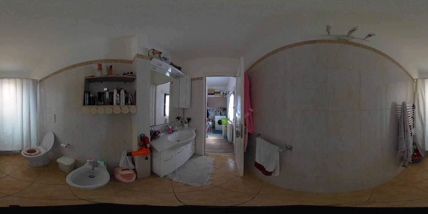 Immagine 11 di Appartamento in vendita  a Colle Di Val D'elsa