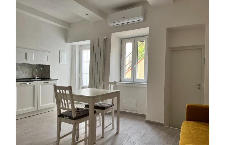 Immagine 3 di Casa semindipendente in vendita  a Massa