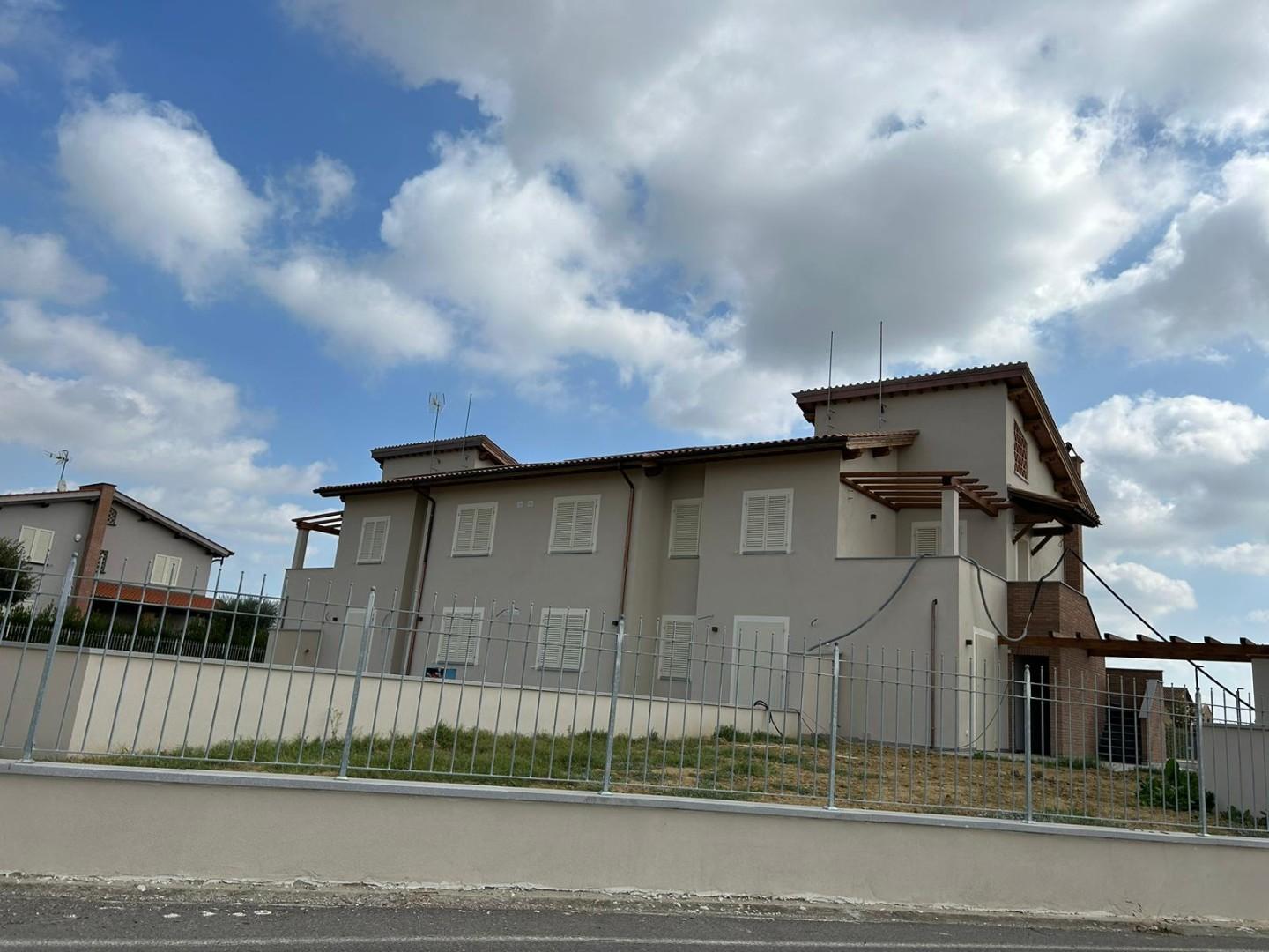 Immagine 7 di Appartamento in vendita  a Santa Croce Sull'arno