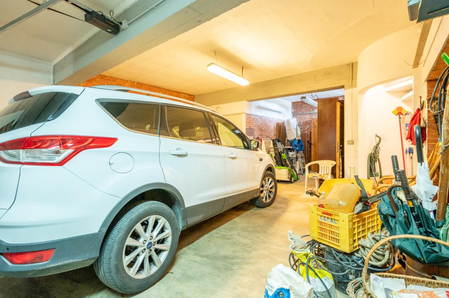 Immagine 49 di Villa in vendita  a Bientina