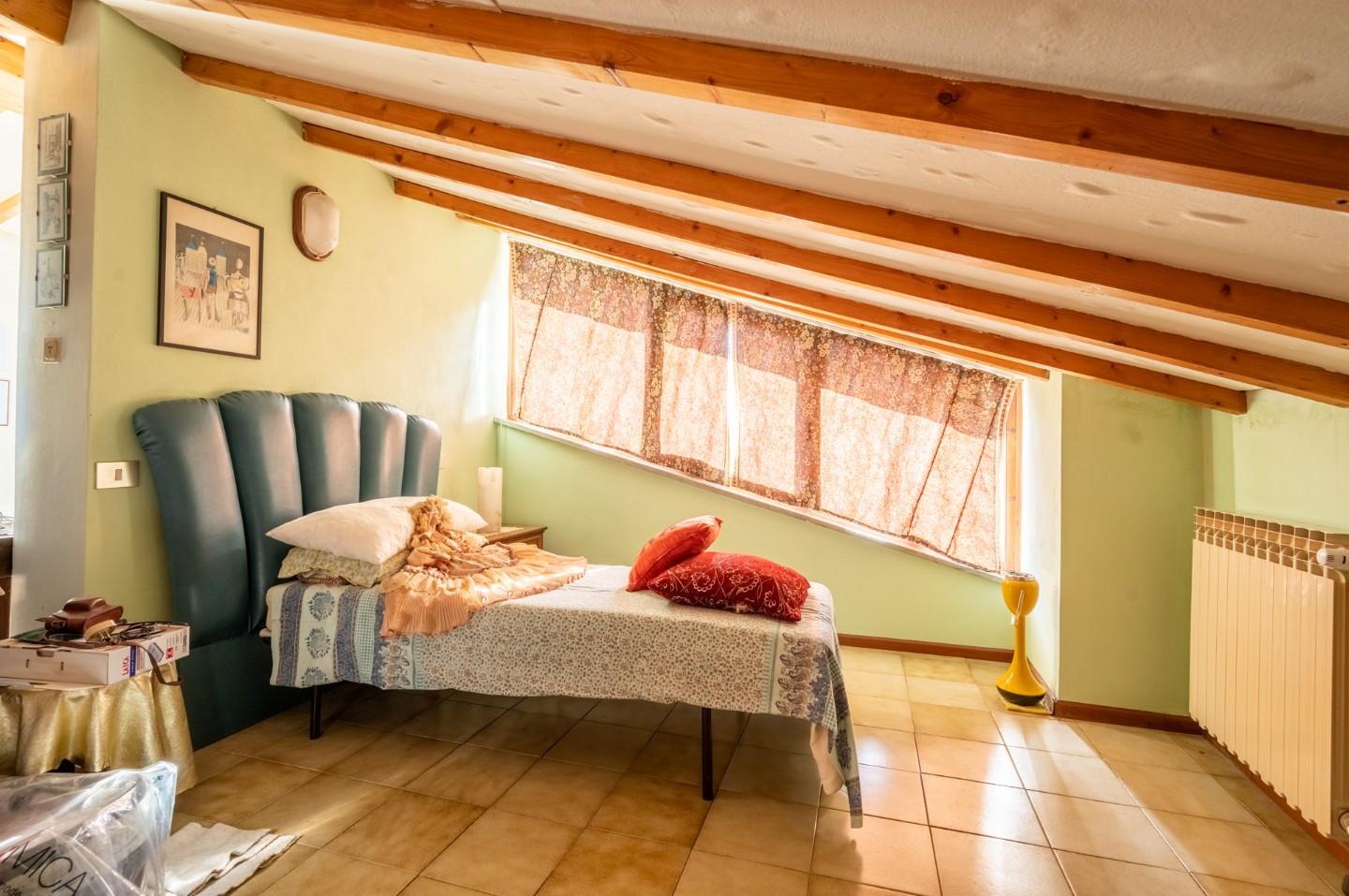 Immagine 47 di Villa in vendita  a Bientina