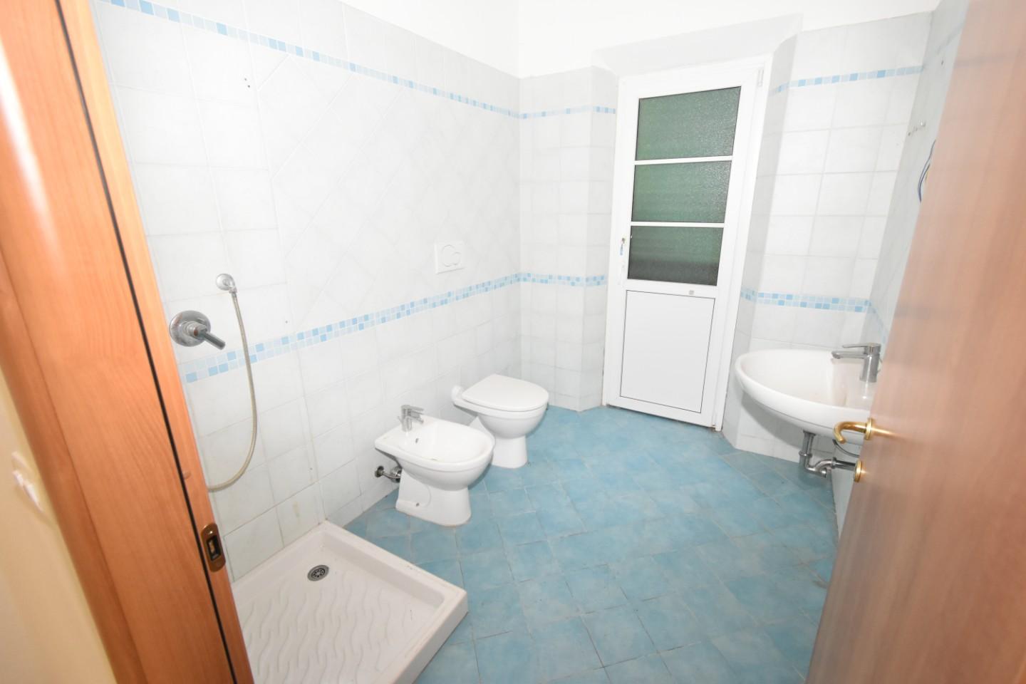 Immagine 9 di Casa indipendente in vendita  a San Giuliano Terme