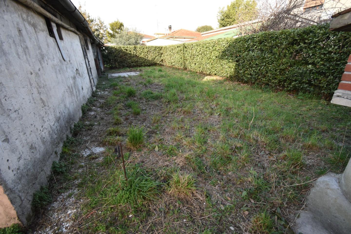 Immagine 22 di Casa indipendente in vendita  a San Giuliano Terme