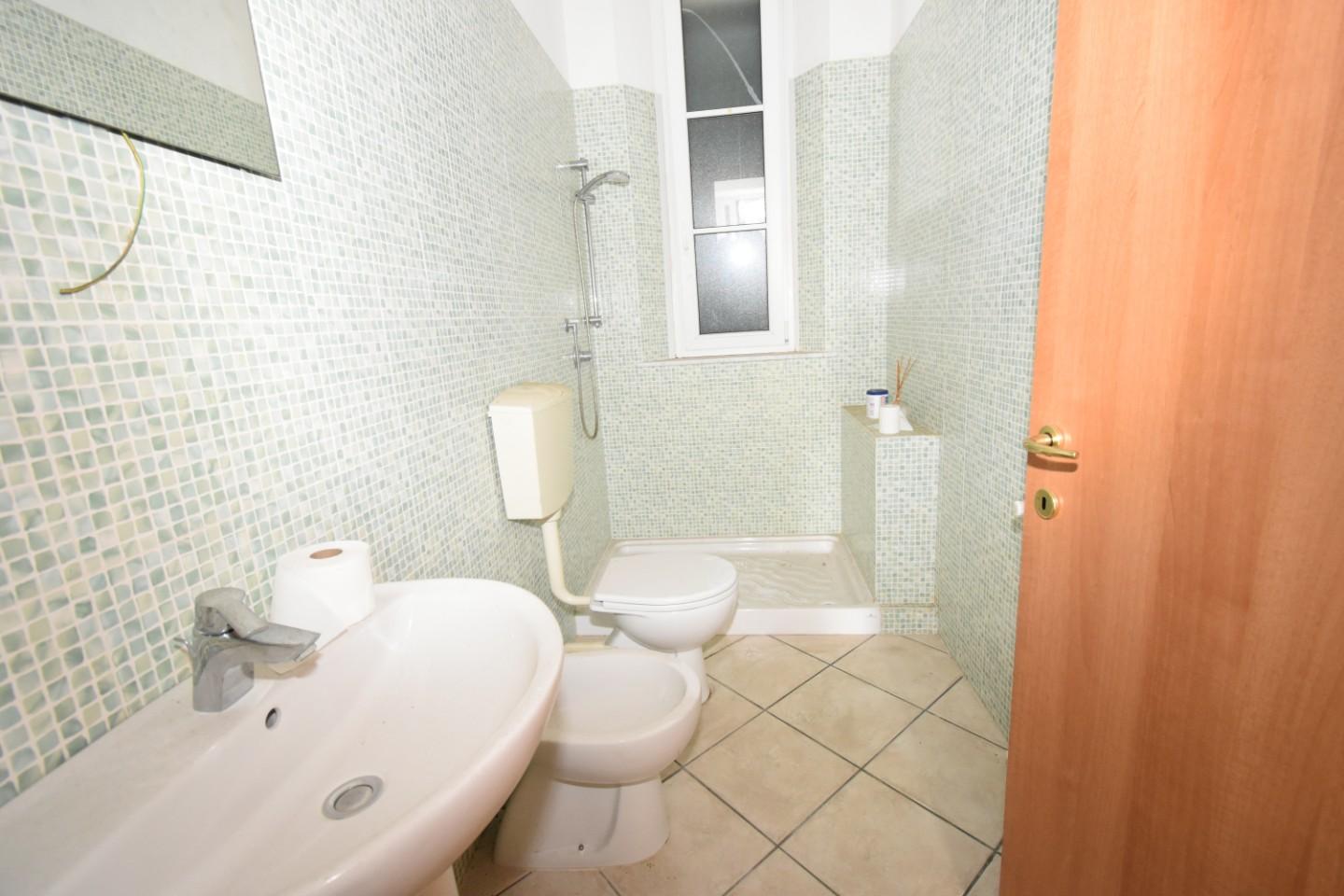 Immagine 13 di Casa indipendente in vendita  a San Giuliano Terme