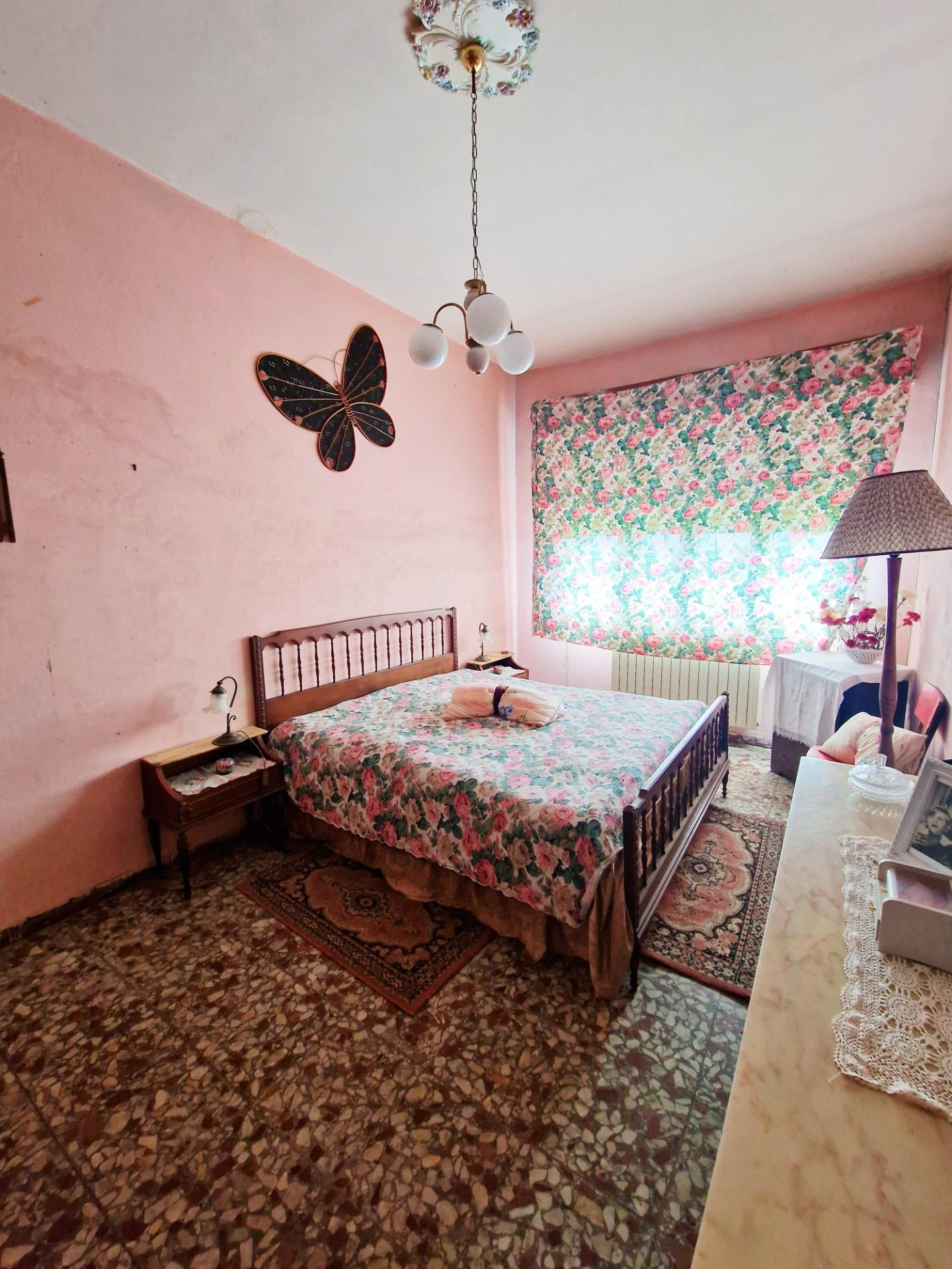 Immagine 19 di Casa indipendente in vendita  a Pisa