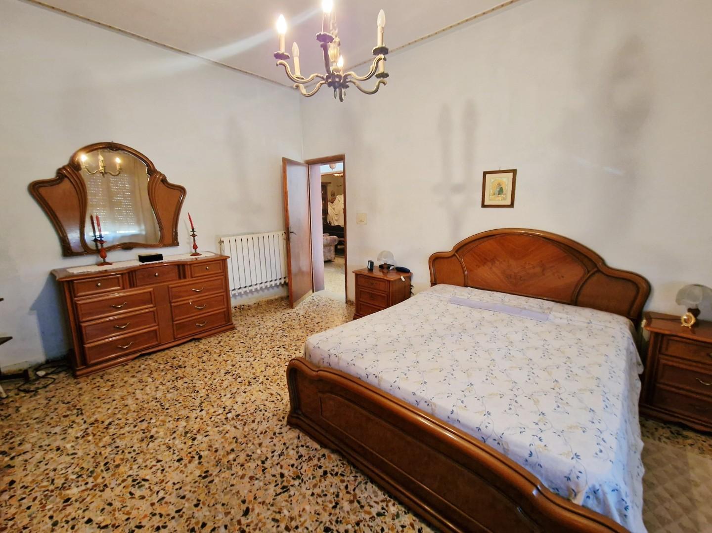 Immagine 17 di Casa indipendente in vendita  a Pisa