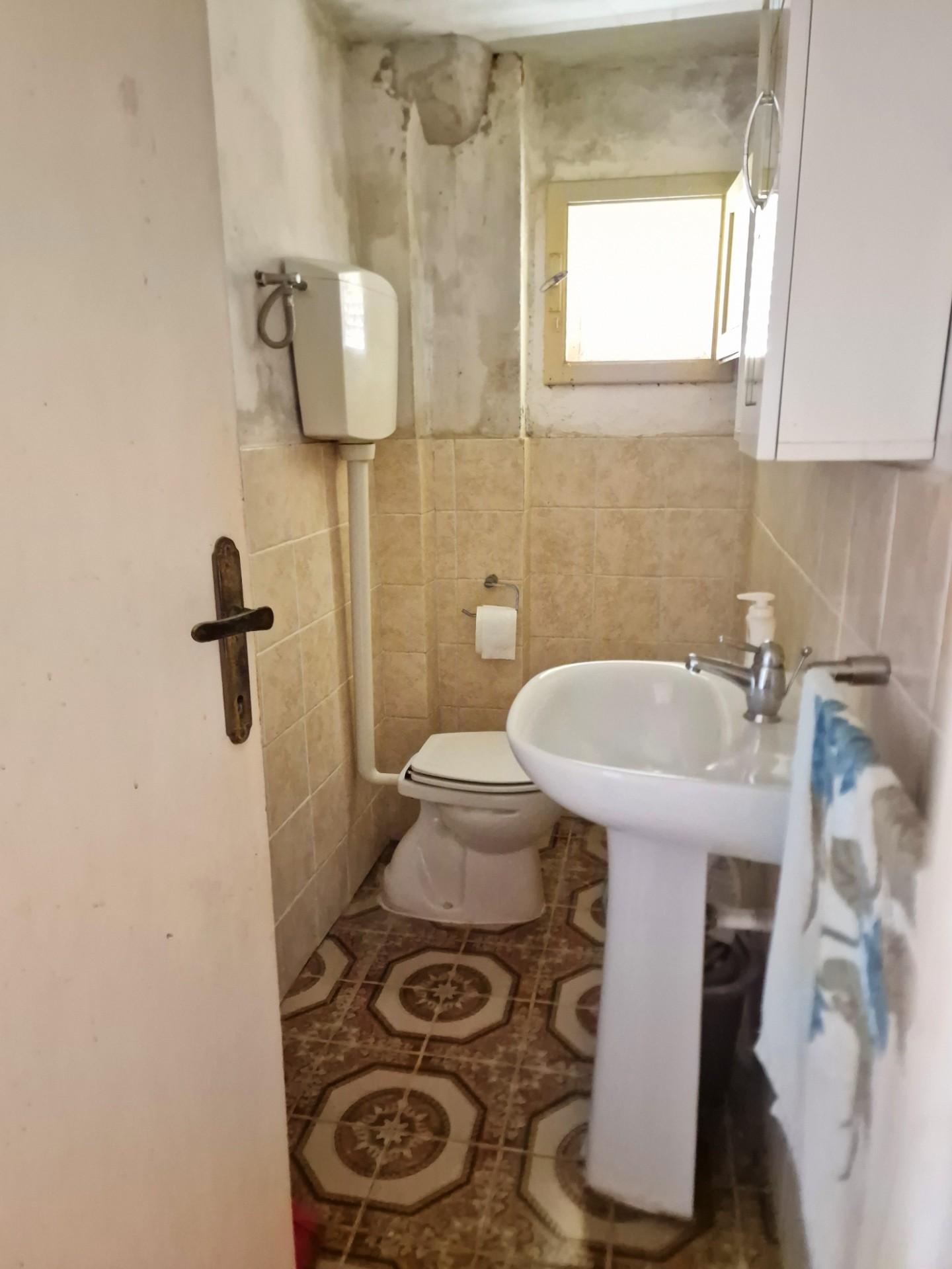 Immagine 10 di Casa indipendente in vendita  a Pisa