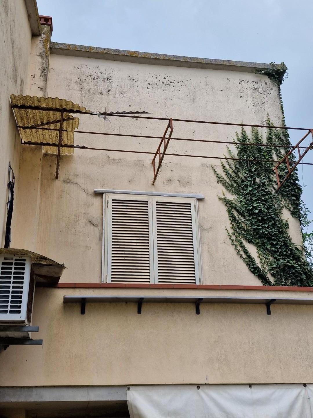 Immagine 23 di Casa indipendente in vendita  a Pisa