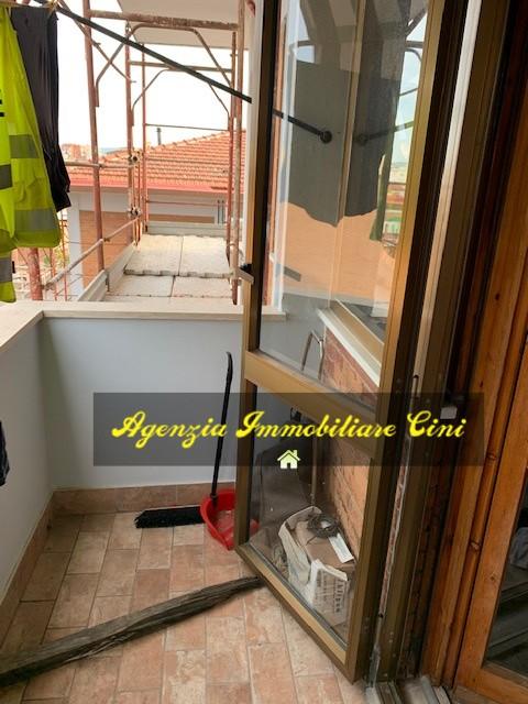 Immagine 5 di Appartamento in vendita  a Livorno