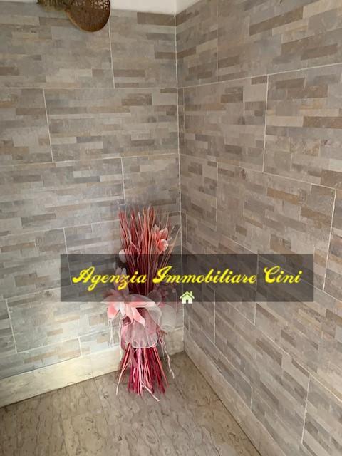 Immagine 19 di Appartamento in vendita  a Livorno