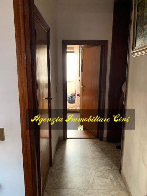 Immagine 16 di Appartamento in vendita  a Livorno