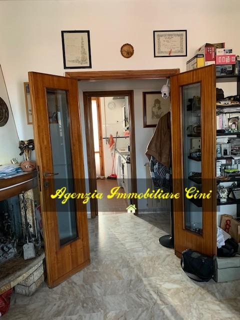 Immagine 13 di Appartamento in vendita  a Livorno