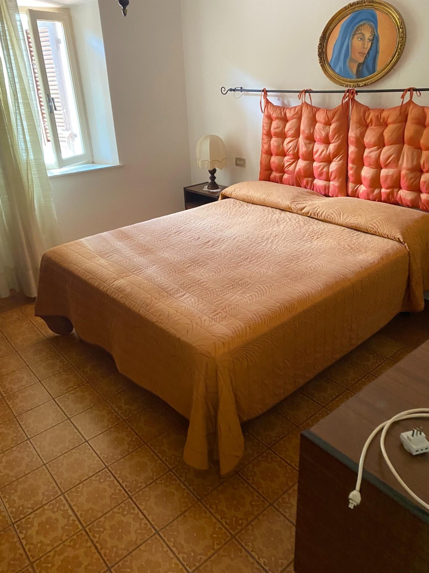 Immagine 17 di Casa semindipendente in vendita  a Massa