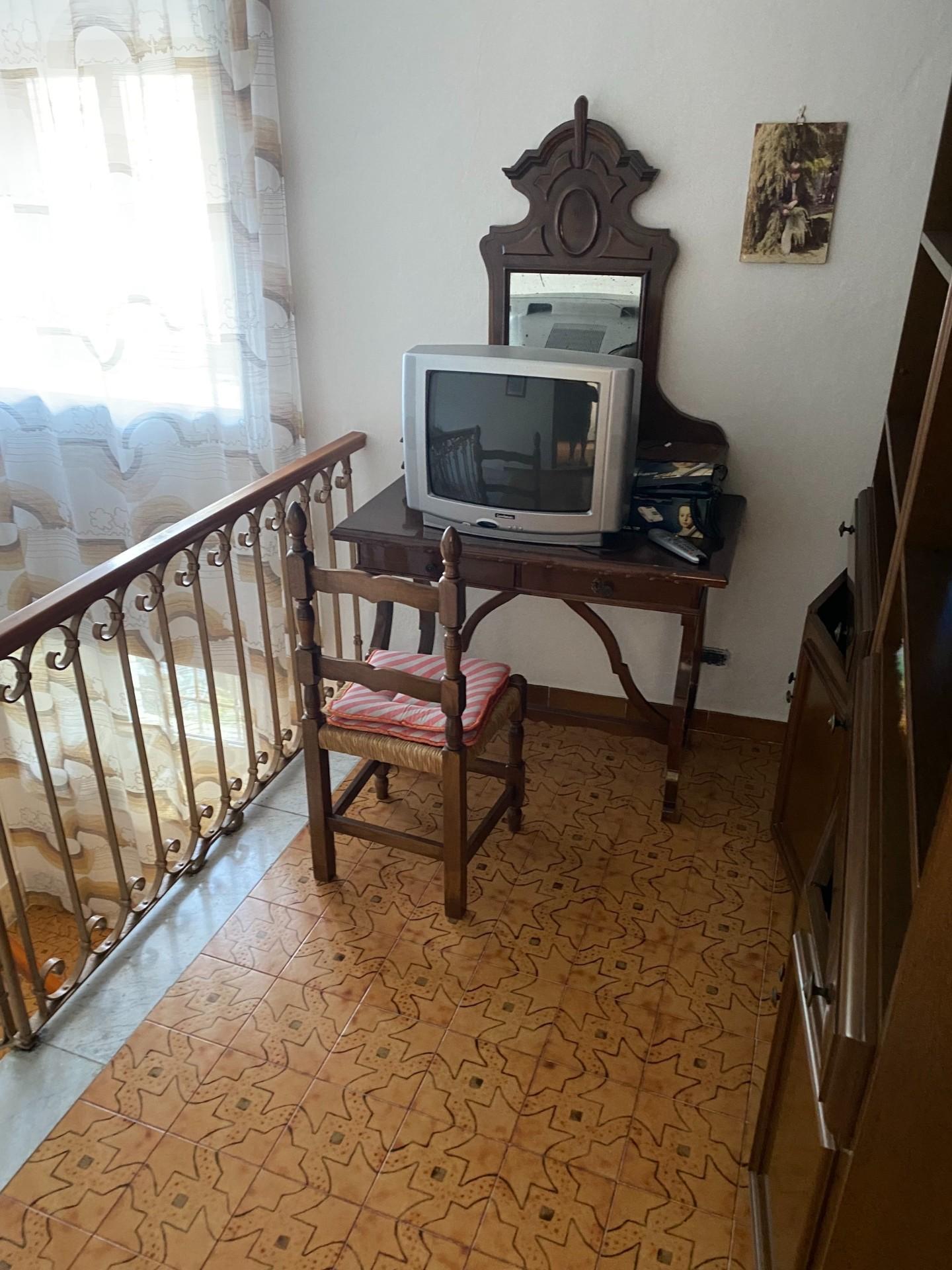 Immagine 11 di Casa semindipendente in vendita  a Massa