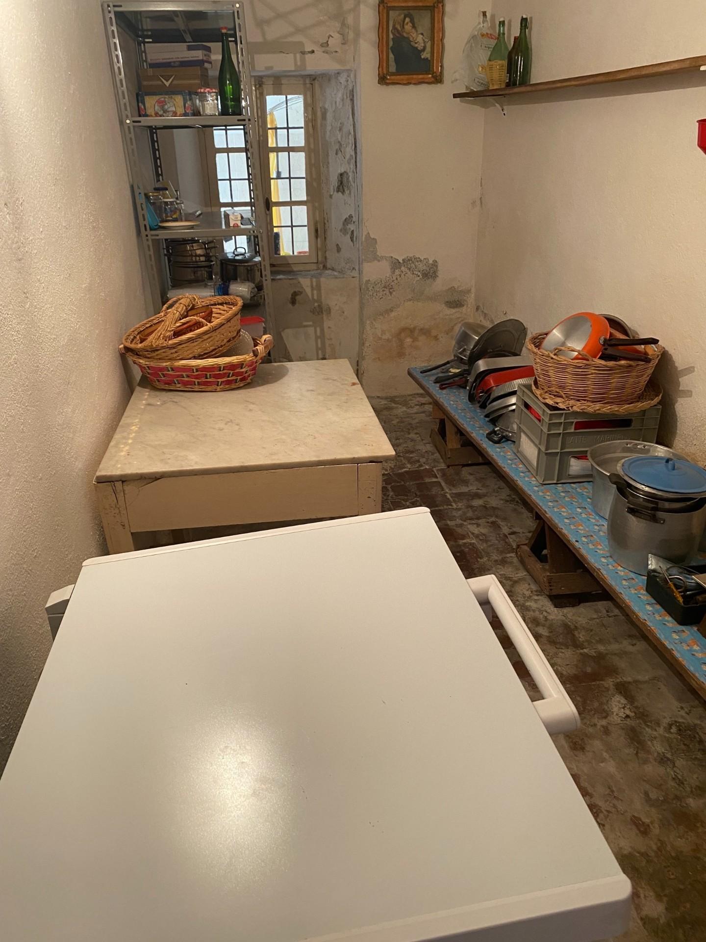 Immagine 6 di Casa semindipendente in vendita  a Massa