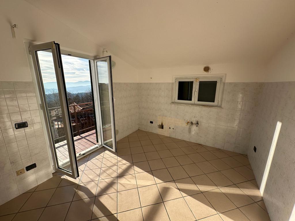Immagine 54 di Villa in vendita  a Sarzana