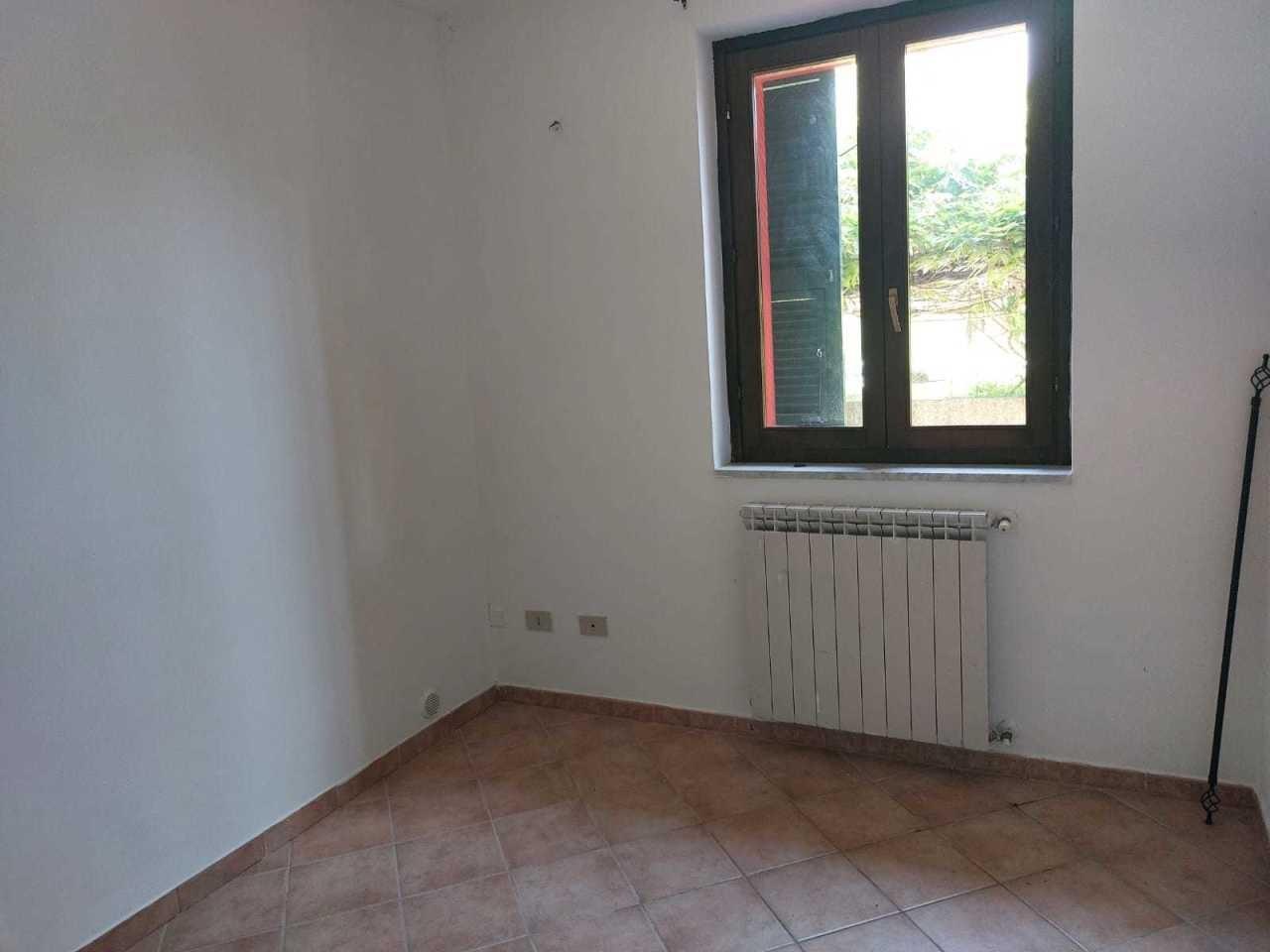 Immagine 18 di Villa in vendita  a Sarzana