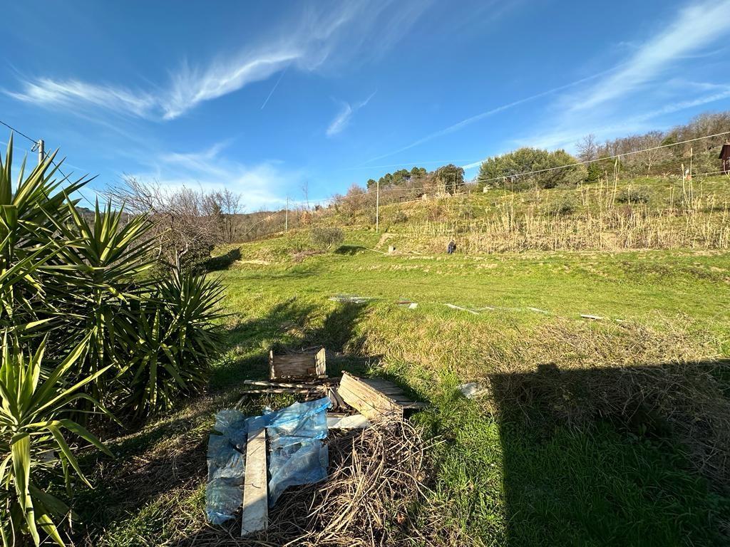 Immagine 41 di Villa in vendita  a Sarzana