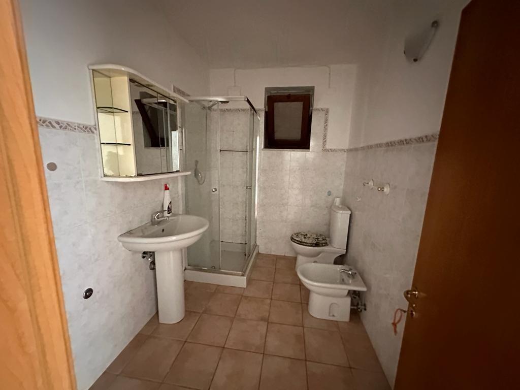 Immagine 70 di Villa in vendita  a Sarzana