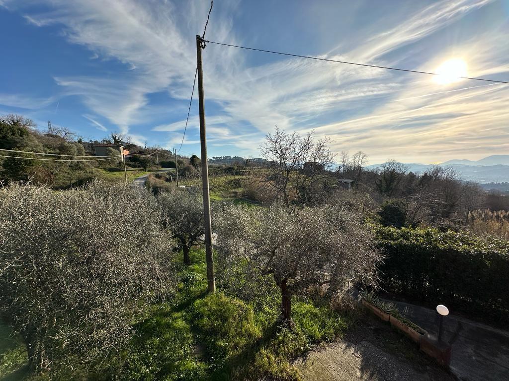 Immagine 59 di Villa in vendita  a Sarzana