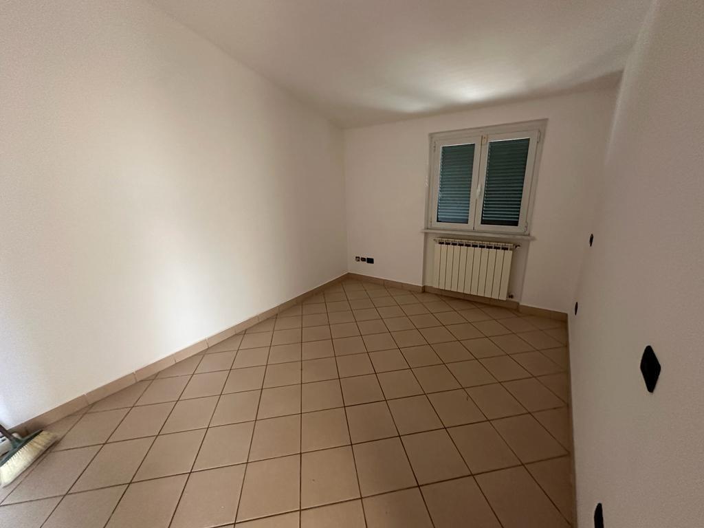 Immagine 53 di Villa in vendita  a Sarzana