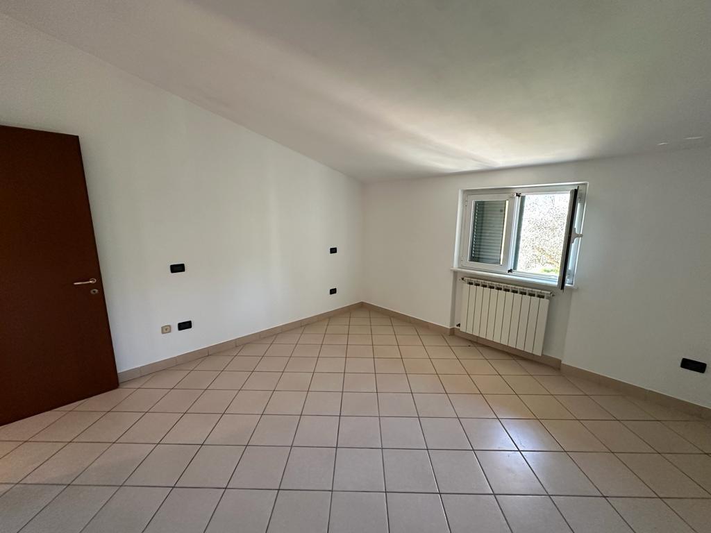 Immagine 49 di Villa in vendita  a Sarzana