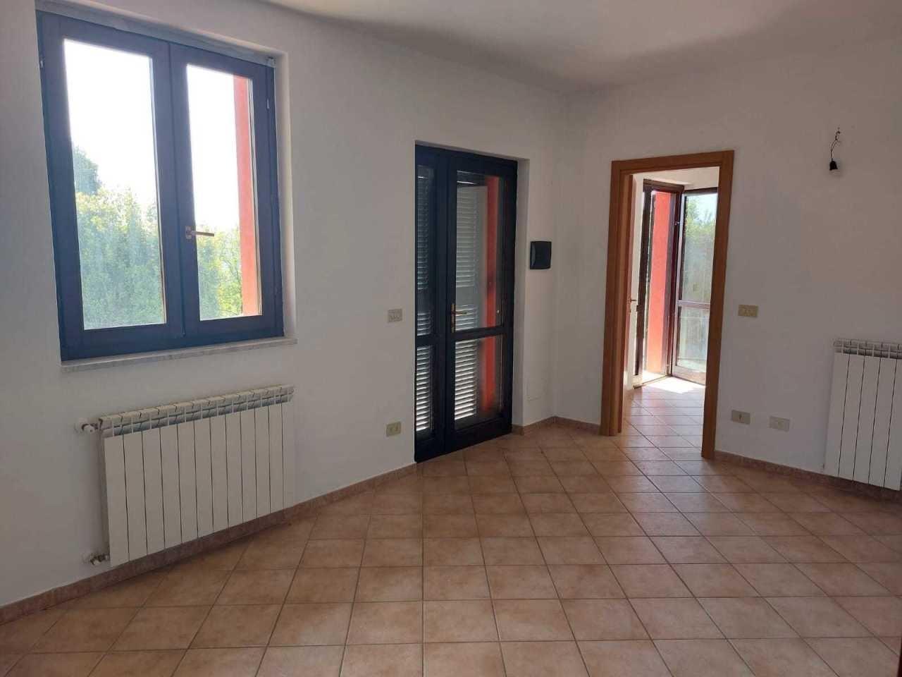 Immagine 10 di Villa in vendita  a Sarzana
