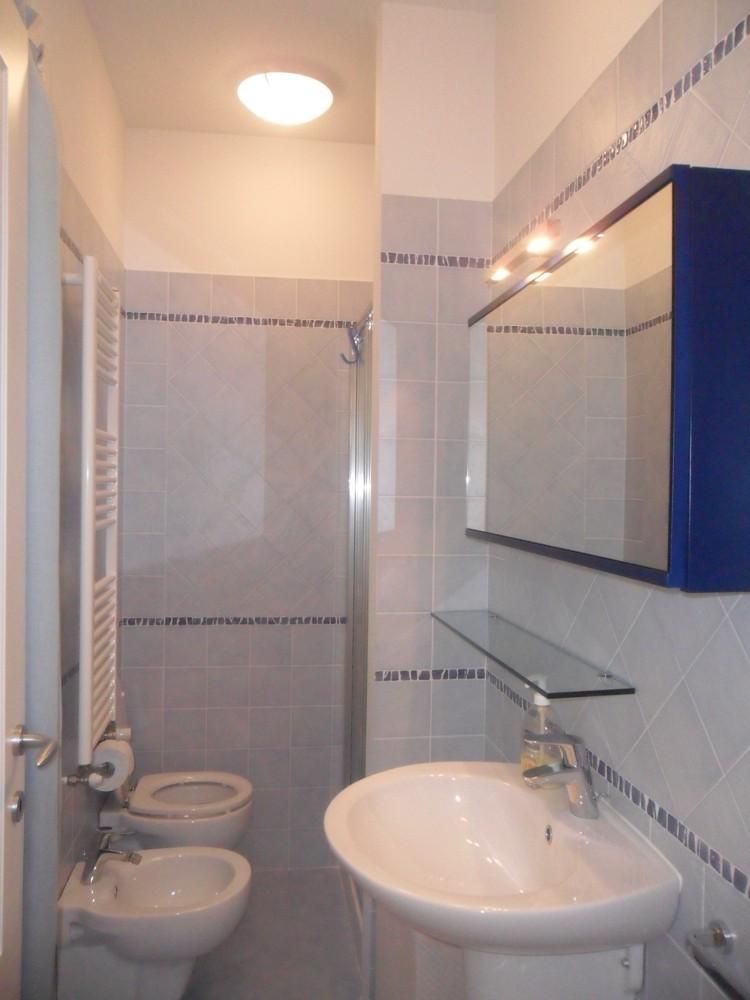 Immagine 7 di Villa in vendita  a Forte Dei Marmi