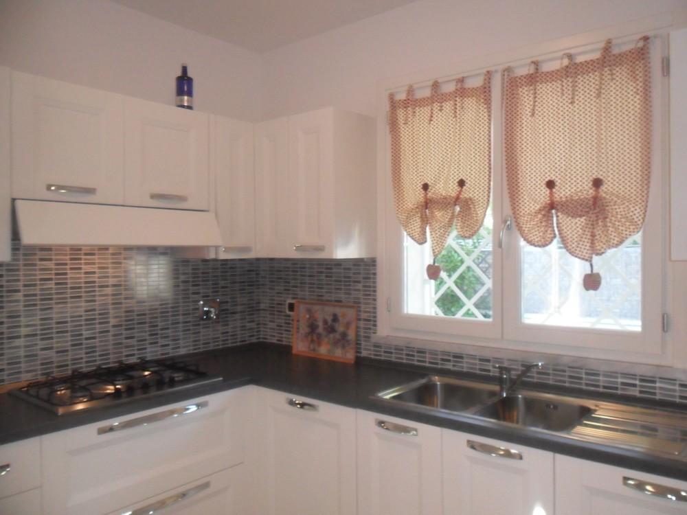 Immagine 21 di Villa in vendita  a Forte Dei Marmi