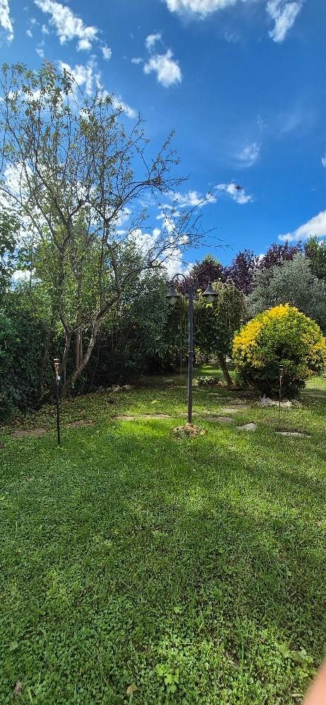 Immagine 43 di Villa in vendita  a Pisa