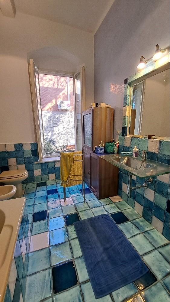 Immagine 35 di Villa in vendita  a Pisa