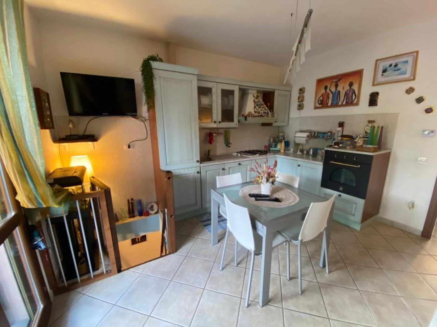 Immagine 7 di Appartamento in vendita  a Castellina Marittima