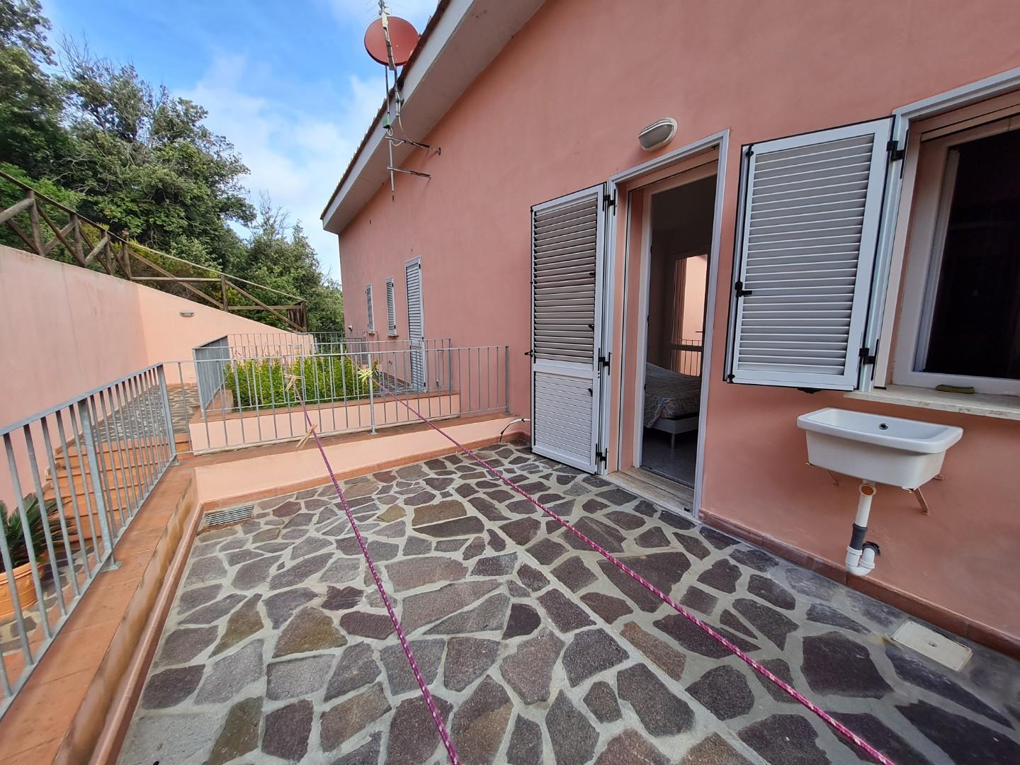 Immagine 10 di Appartamento in vendita  a Rio Marina