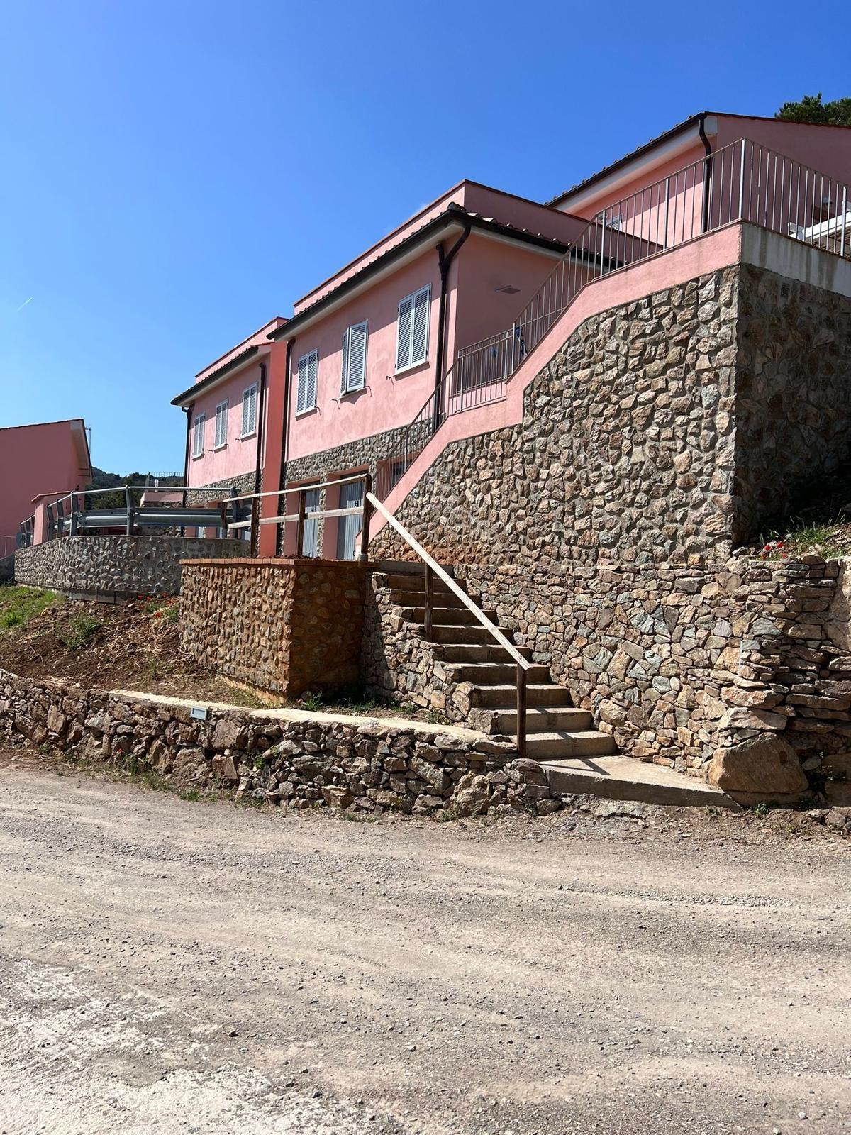 Immagine 5 di Appartamento in vendita  a Rio Marina