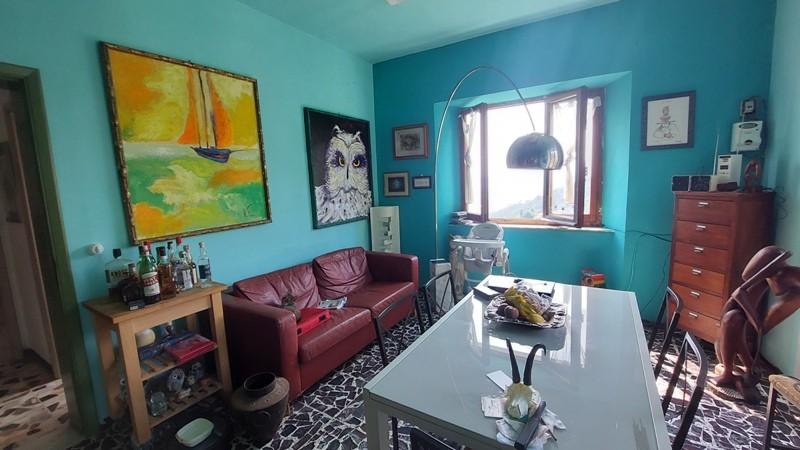 Immagine 9 di Casa indipendente in vendita  a Montignoso