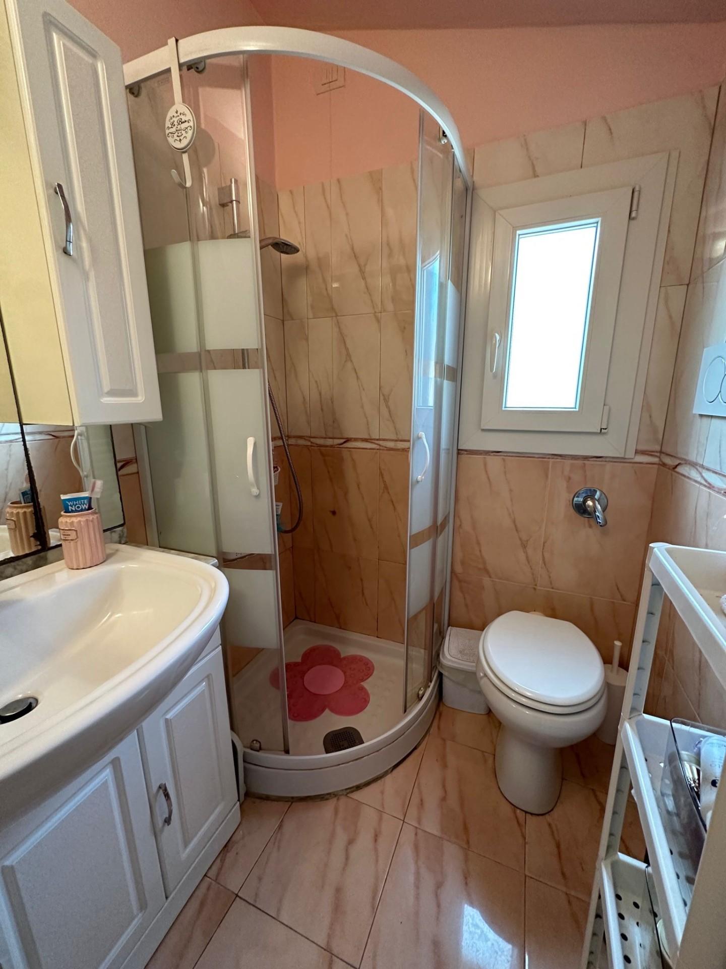 Immagine 10 di Terratetto in vendita  a Pisa