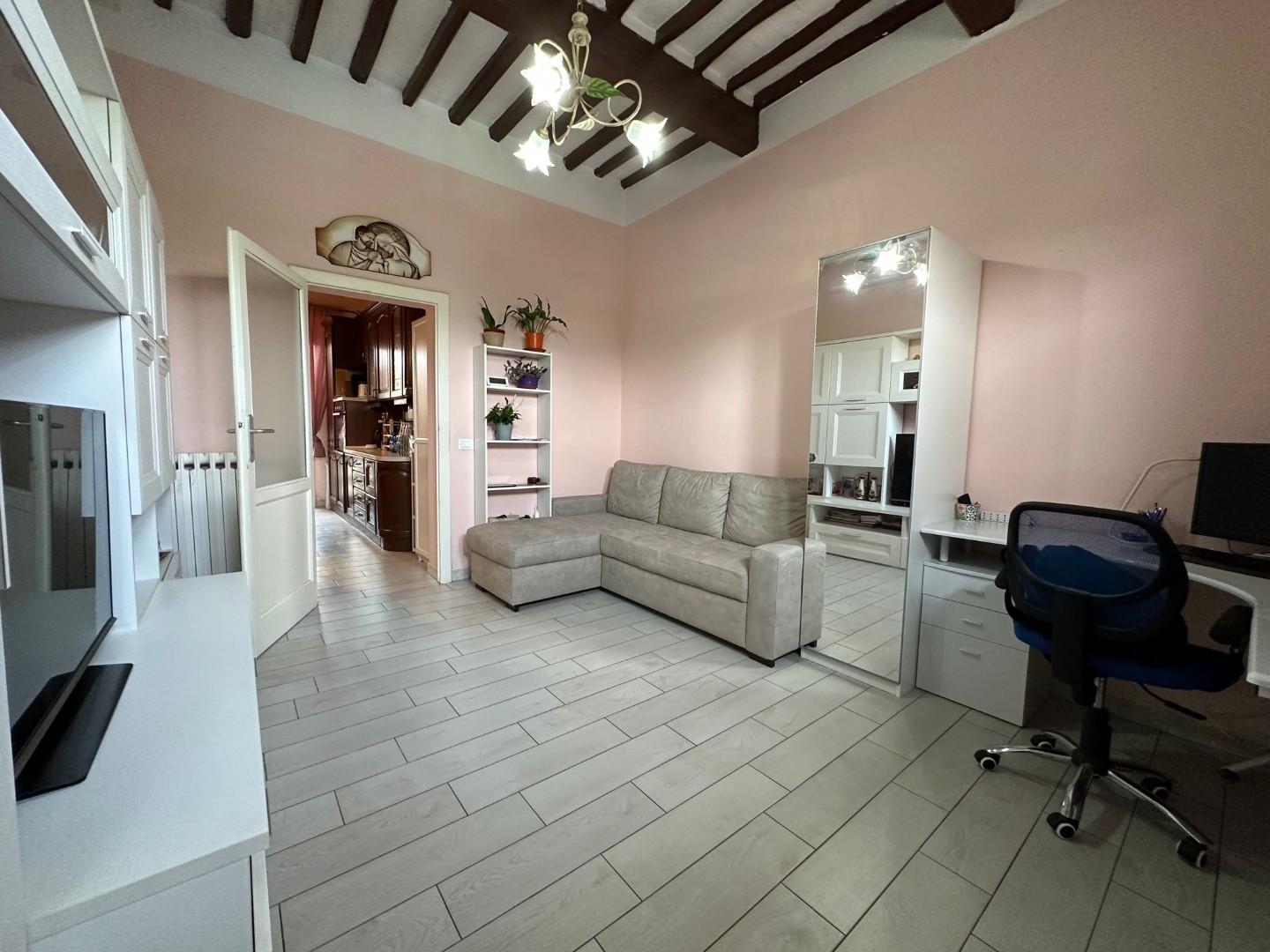 Immagine 1 di Terratetto in vendita  a Pisa