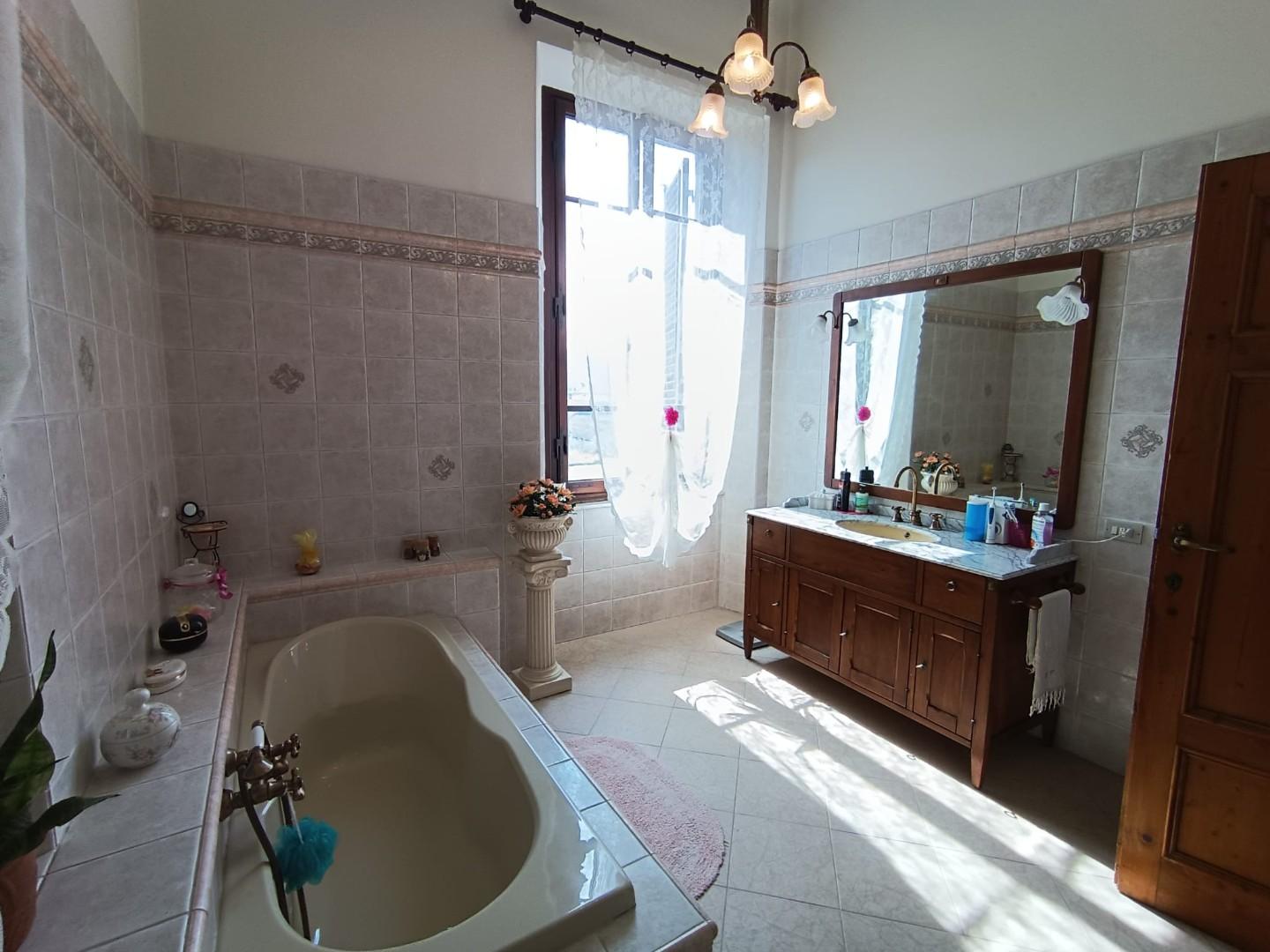 Immagine 23 di Villa in vendita  a Coreglia Antelminelli