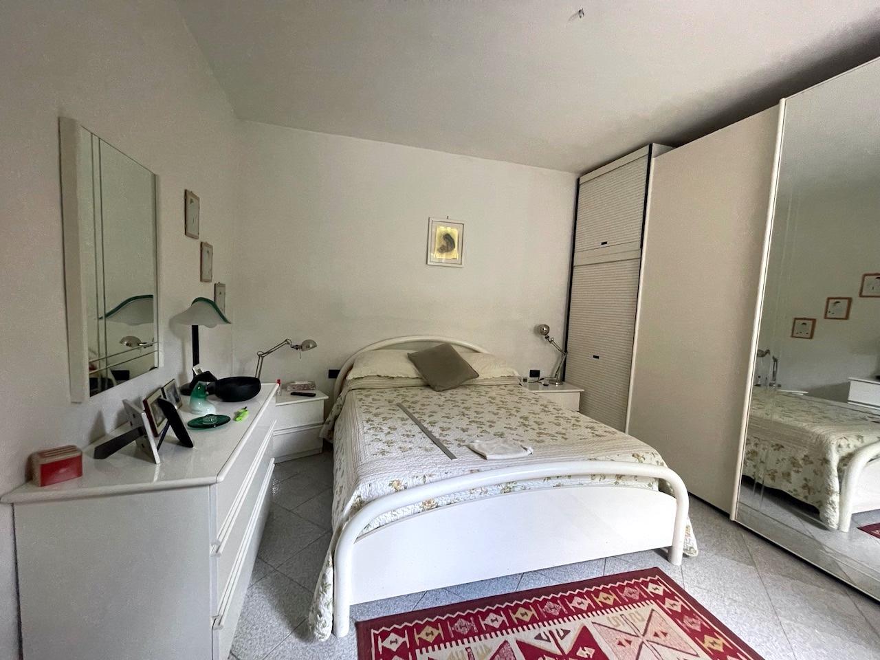 Immagine 22 di Casa indipendente in vendita  a La Spezia